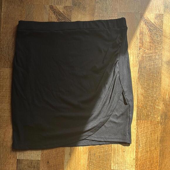 Black Mini Pencil Skirt Casual - Picture 1 of 6